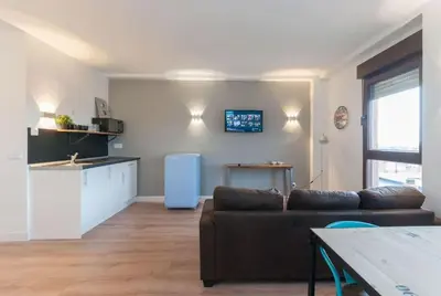 Una cocina o zona de cocina en ºººCH Residential Area Modern City Views WiFi ACººº