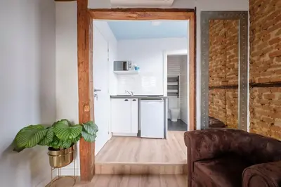 Una cocina o zona de cocina en ºººººPY Historical CityCentre WiFi AC SmartTVººººº