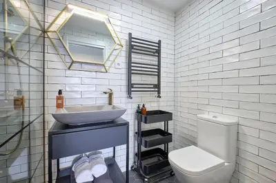 Un baño de ººººººPY Historical CityCentre WiFi AC SmartTVºººººº