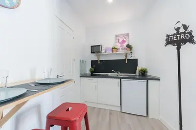 Una cocina o zona de cocina en ººEM Historical CityCentre WiFi AC SmartTVºº