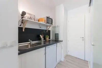 Una cocina o zona de cocina en ºººEM Historical CityCentre WiFi AC SmartTVººº