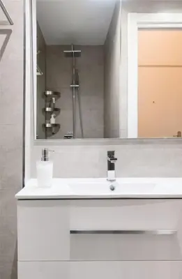 Un baño de Exclusive designer loft in the centre for 6 people - Duque