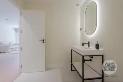 Un baño de Malasaña con estilo para 4, ven a San Bernardo 20 E3