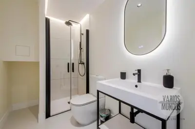 Un baño de Malasaña chic para 4, ven a San Bernardo 20 E3