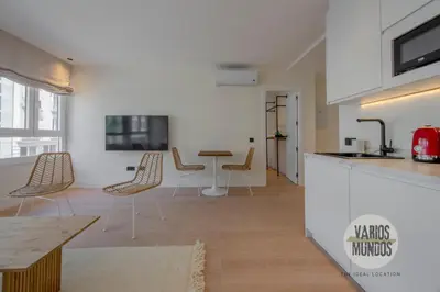 Una televisión o centro de entretenimiento en Malasaña acogedora para 4, ven a San Bernardo 20 E3