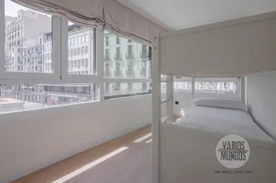 Cama o camas de una habitación en Malasaña encantadora para 6, ven a San Bernardo 20 E3