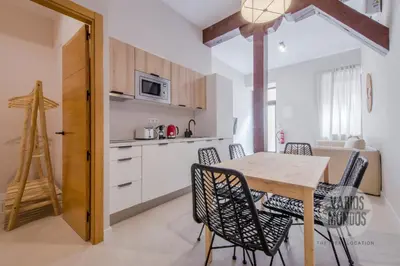 Una cocina o zona de cocina en Tarde de Madrid para 8 en Tesoro 6