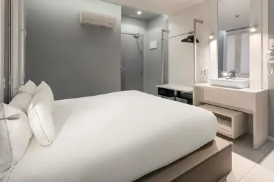 Cama o camas de una habitación en B&B HOTEL Madrid Centro Fuencarral 52