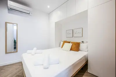 Cama o camas de una habitación en Urban Quiet in Madrid - Ideal for Couples