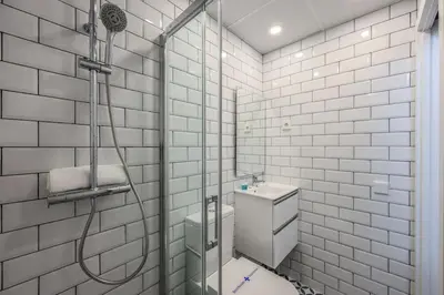 Un baño de Urban Quiet in Madrid - Ideal for Couples