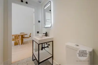 Un baño de Malasaña relajante para 4, ven a San Bernardo 20 E3