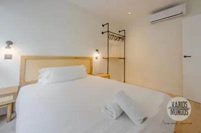 Cama o camas de una habitación en Malasaña luminosa para 4, descubre San Bernardo 20 E3
