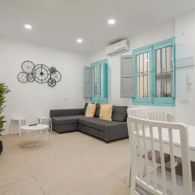 Modern Cozy -2Bedrooms 1Bathroom-Delicias