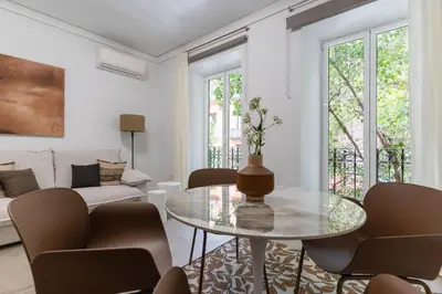 Zona de estar de Modern and Bright-1Bedroom 2Bathrooms-La Latina