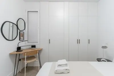 Cama o camas de una habitación en Modern and Bright-1Bedroom 2Bathrooms-La Latina