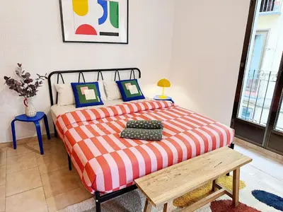 Cama o camas de una habitación en Vintage style apt in Madrid centro