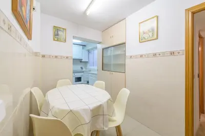 Una cocina o zona de cocina en GuestReady - Confy flat in Madrid