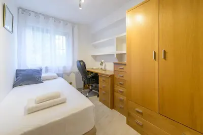 Cama o camas de una habitación en GuestReady - Confy flat in Madrid