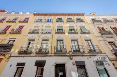 Edificio en el que se encuentra el apartamento