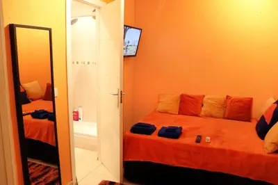 Cama o camas de una habitación en Fuencarral Figueroa centro Parking