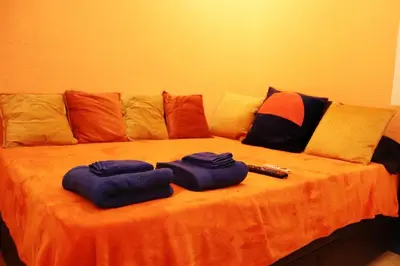 Cama o camas de una habitación en Fuencarral Figueroa centro Parking