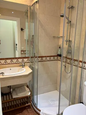 Un baño de Hostal Barrera