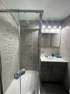 Un baño de Piso con Vistas y Mucho Encanto