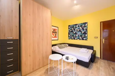 Cama o camas de una habitación en For You Rentals Encantadora vivienda TEMPORAL a pocos minutos del metro Lavapies ZUR3324