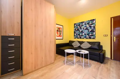 Zona de estar de For You Rentals Encantadora vivienda TEMPORAL a pocos minutos del metro Lavapies ZUR3324
