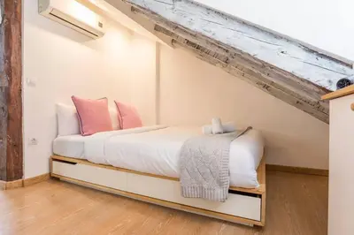 Cama o camas de una habitación en Estudio nuevo - Gran Via Tarifa Mensual disponible