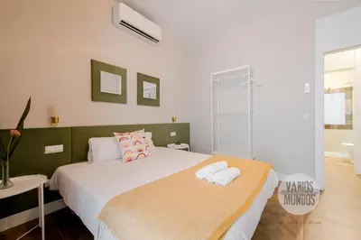 Cama o camas de una habitación en Paraíso cultural para 10, en el centro de Lavapiés
