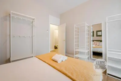 Cama o camas de una habitación en Paraíso cultural para 10, en el centro de Lavapiés