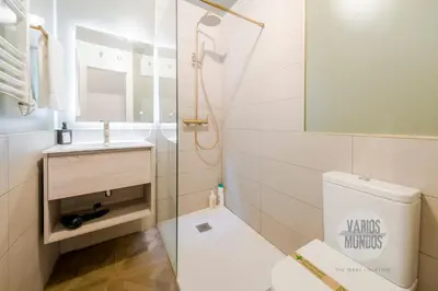 Un baño de Paraíso cultural para 10, en el centro de Lavapiés