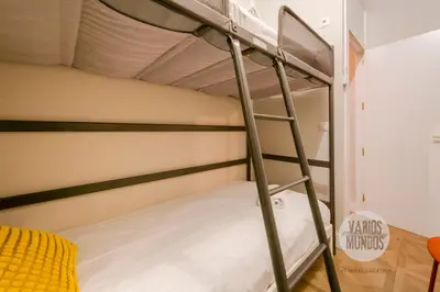 Cama o camas de una habitación en Paraíso cultural para 10, en el centro de Lavapiés
