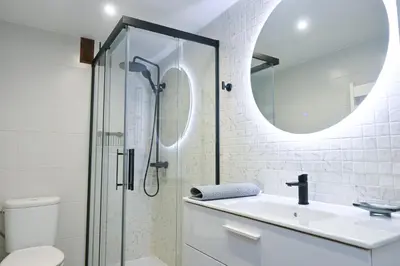 Un baño de For You Rentals Acogedora vivienda TEMPORAL de 2 dormitorios en Chamberi ECA103