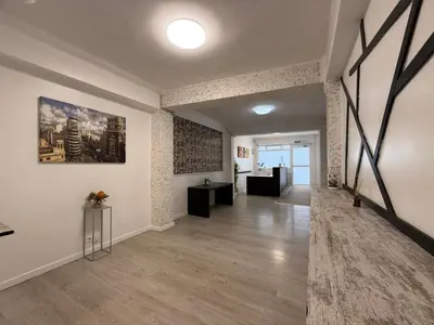 Una televisión o centro de entretenimiento en Hostel TKH-Rooms Mate