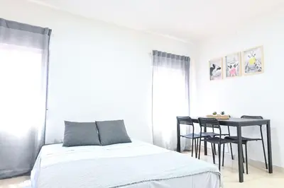 Cama o camas de una habitación en For You Rentals Acogedor Apartamento TEMPORAL en Vallecas Tu Nuevo Hogar en un Barrio con Encanto MEN551A