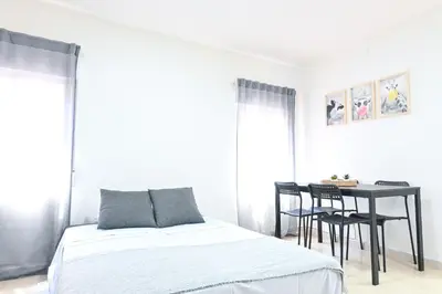 Cama o camas de una habitación en For You Rentals Acogedor Apartamento TEMPORAL en Vallecas Tu Nuevo Hogar en un Barrio con Encanto MEN551A