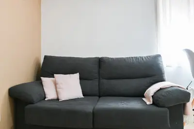Zona de estar de For You Rentals Acogedor Apartamento TEMPORAL en Vallecas Tu Nuevo Hogar en un Barrio con Encanto MEN551B