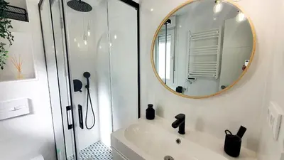 Un baño de Retiro Park