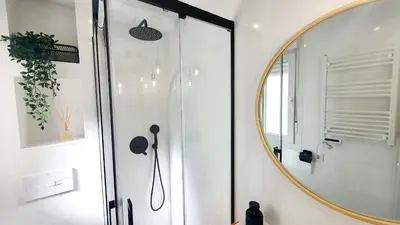 Un baño de Retiro Park