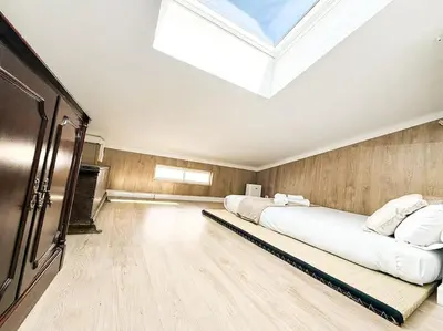 Cama o camas de una habitación en Charming penthouse in Madrid-Centro - Oso