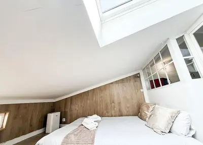 Cama o camas de una habitación en Charming penthouse in Madrid-Centro - Oso