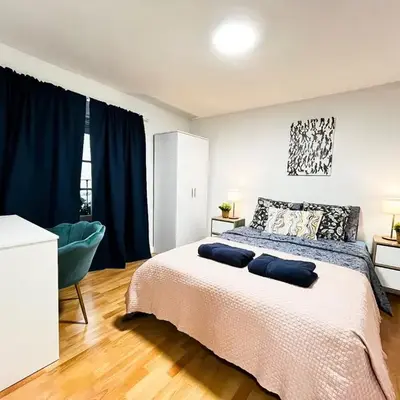 Madrid Rooms - Callao CH