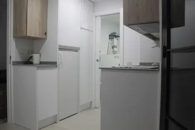 Una cocina o zona de cocina en Madrid villa suites Rústico