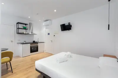 Una cocina o zona de cocina en Hotelito Boutique Madrid Puente Vallecas