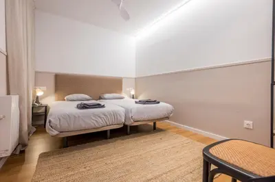 Cama o camas de una habitación en Confortable 2H y 1B Delicias-Madrid Rio B
