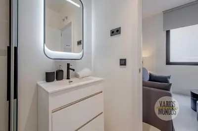 Un baño de Cozy Loft para 2pax en La Latina-Centro de Madrid
