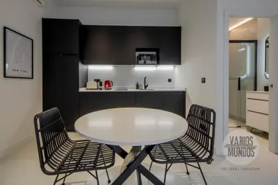 Una cocina o zona de cocina en Ritmo en Madrid para 2, vive Mira el Río Alta 10 E3