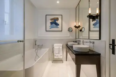 Un baño de El Autor Hotel, Madrid, Autograph Collection
